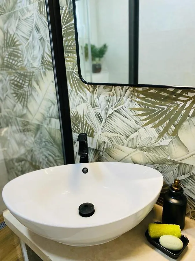 Гостевой дом Отель Istrian House With Private Pool Ловречица